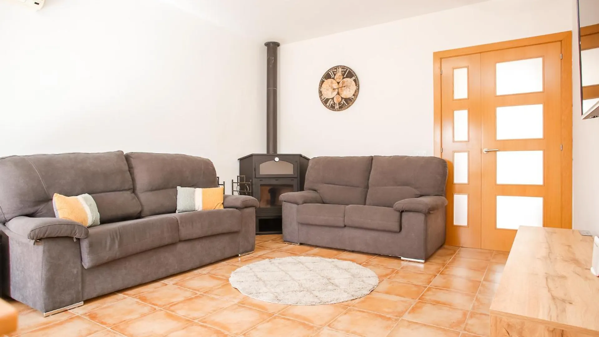 בית נופש יורט דה מאר Cl15 Modern And Spacious Villa